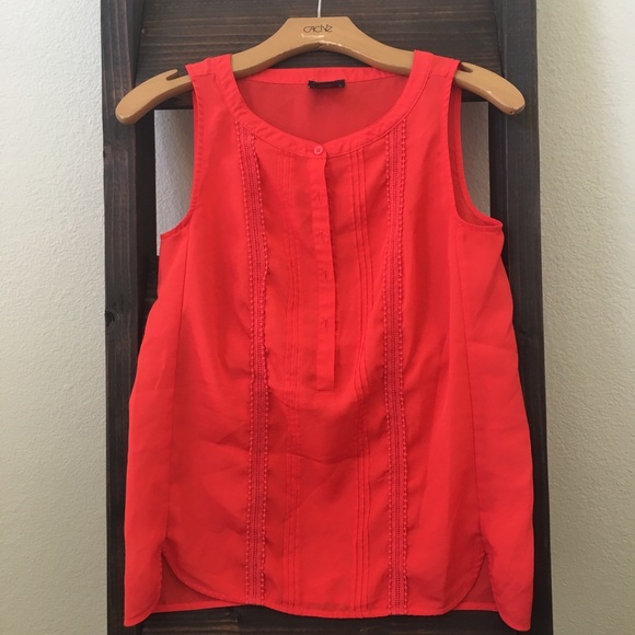 Ann Taylor Blouse ✅ - Picture 2 of 3